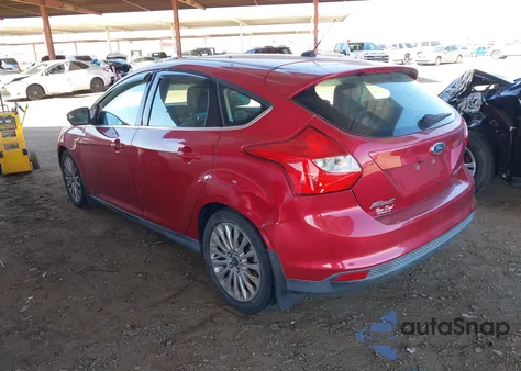2012 Ford Focus Titanium из США, поврежденный, VIN 1FAHP3N23CL271332